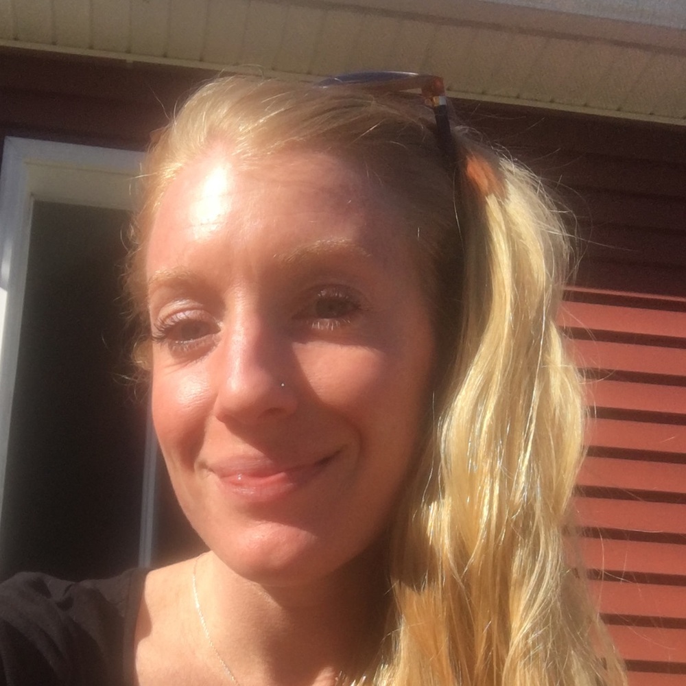Meet your Posher, Dayna